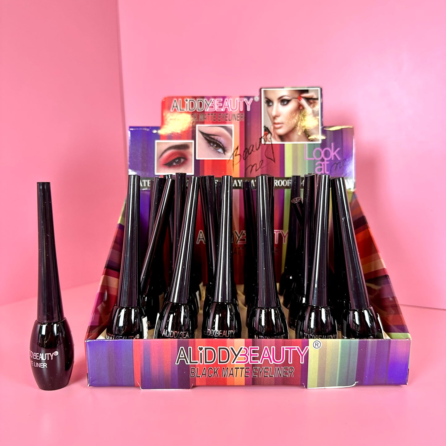 Delineador de Ojos Black Matte ALiDDYBEAUTY REF:A6028