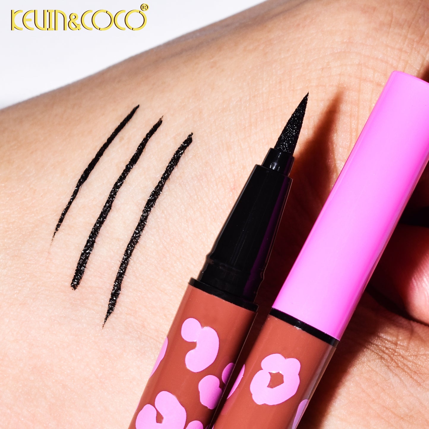 DELINEADOR DE OJOS KEVIN&COCO REF:KC240456